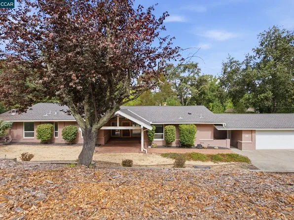 220 Hemme Ave, Alamo, CA 94507