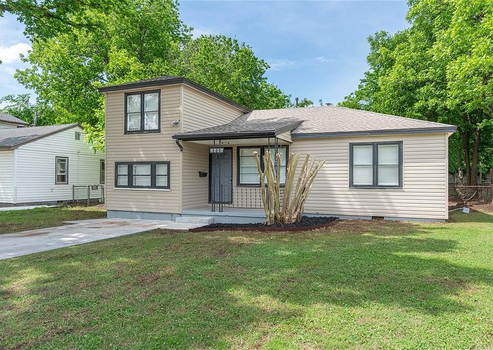 1st image of 3405 SE 20th St
