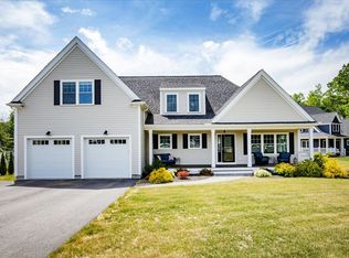 100 Tamarack Rd, Dracut, MA 01826