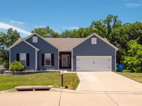 15 Shady Tree Ct, Winfield, MO 63389