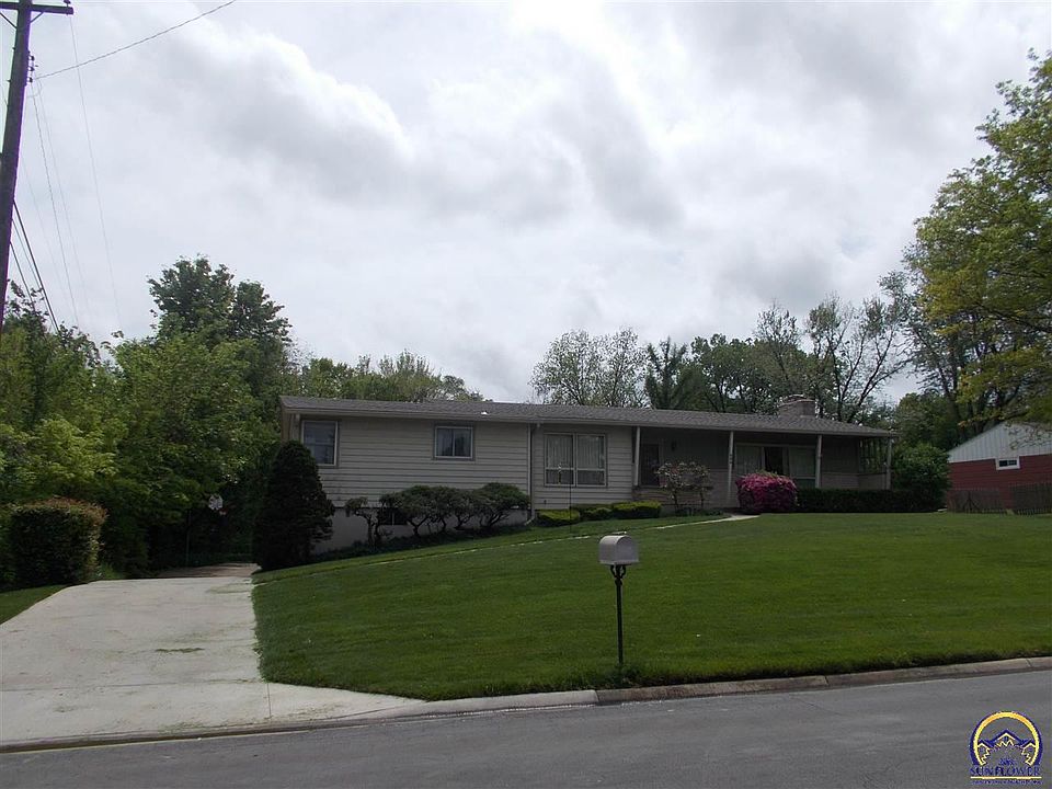 1st image of 909 Oxford Dr