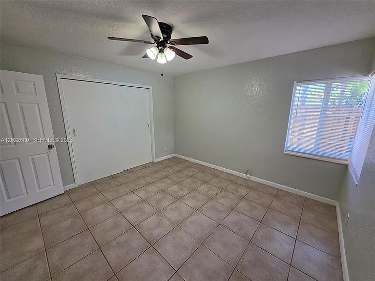 5225 NE 4th Ave — Photo 16
