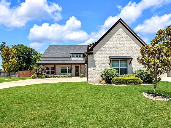 2nd image of 119 Breeders Dr