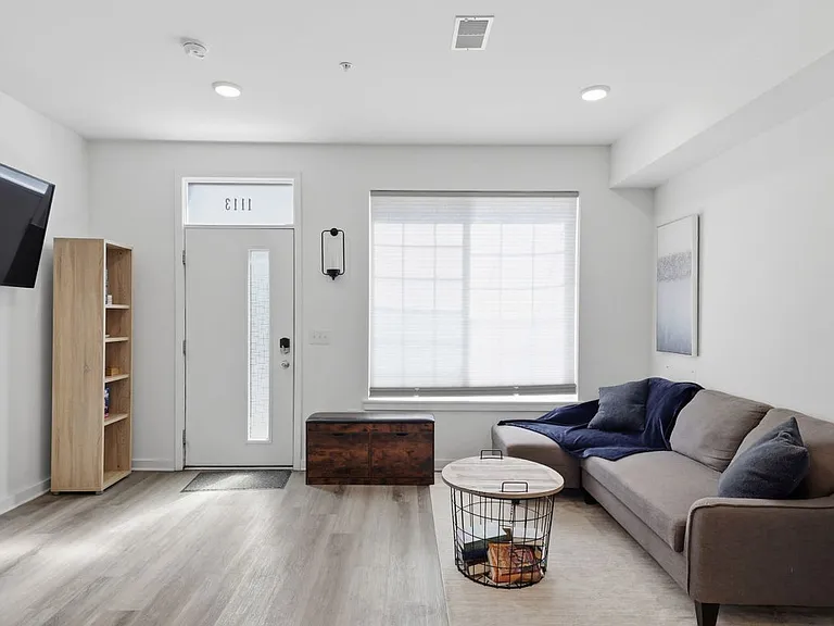 1113 Lemon St #TOWNHOUSE — Photo 24