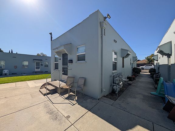 2nd image of 1165 Monterey St APT 4