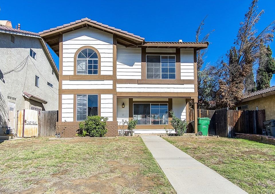 1st image of 23766 Parkland Ave