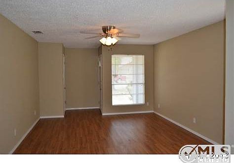 Front Entry / Family Room