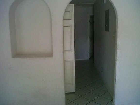 5th image of 2223 Schley Ave
