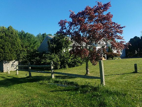 2nd image of 56 Meadow Ct