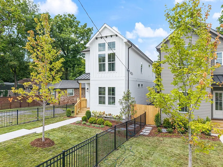 2830 Clifton Ave — Photo 46