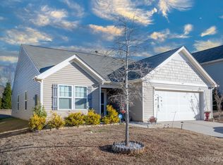 144 Hidden Lakes Rd, Statesville, NC 28677