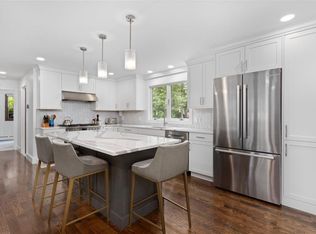 257 Shannock Rd, South Kingstown, RI 02879
