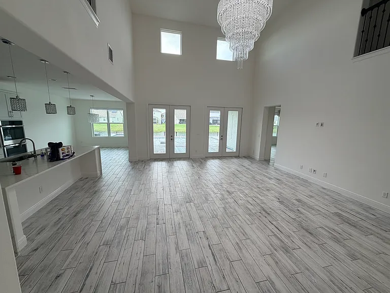 4925 Olivia Ct — Photo 8