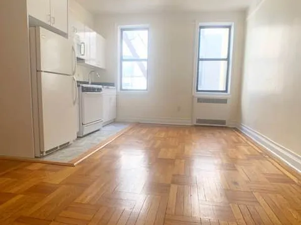 111 E 21st St #4, Brooklyn, NY 11226