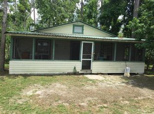 8724 SW Beach St, Bristol, FL 32321