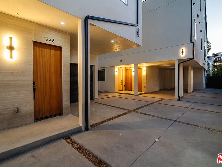1343 S Ogden Dr #1/2 — Photo 34