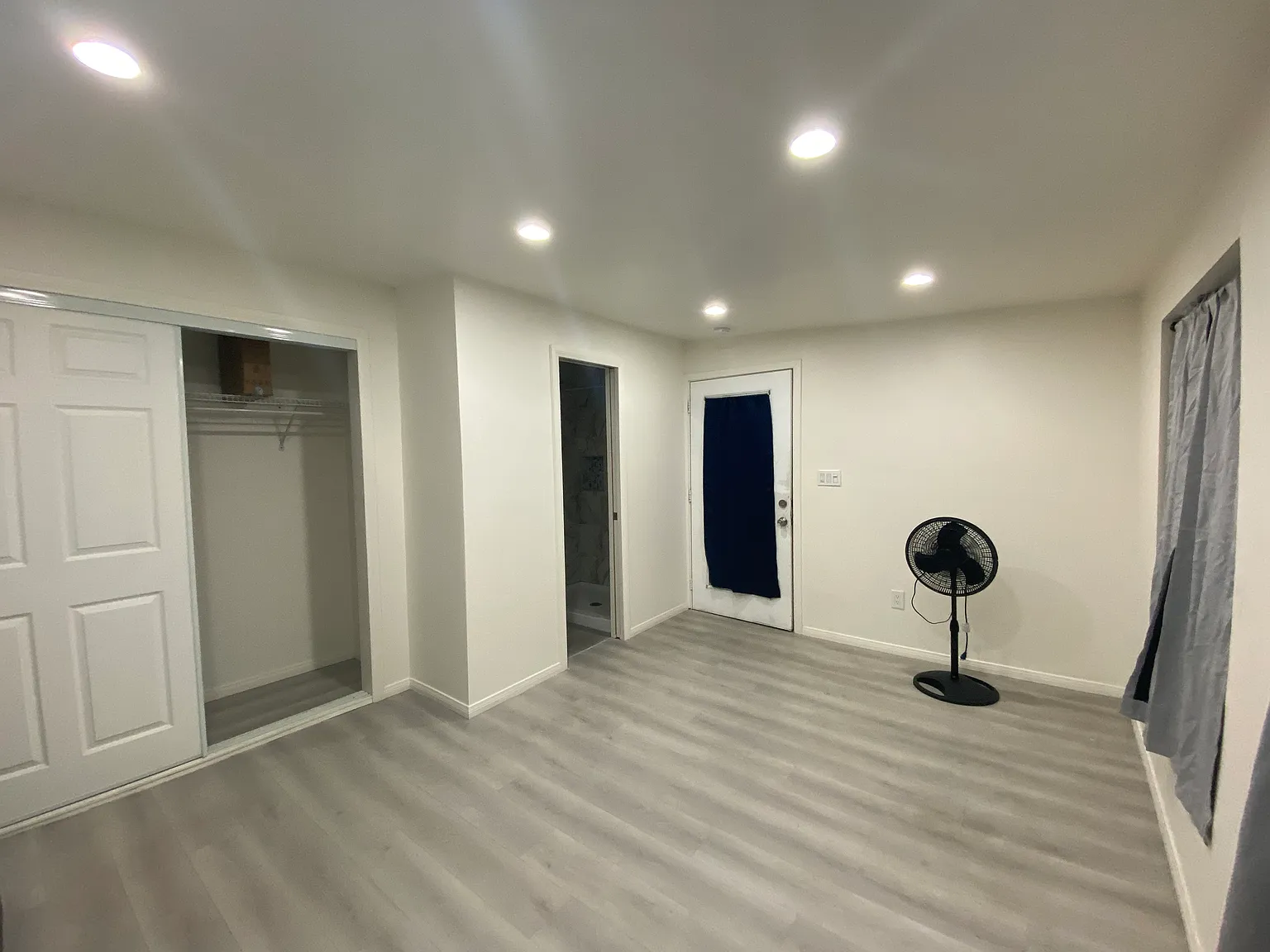 1 bed, 270 sqft, $1,150 — Photo 2