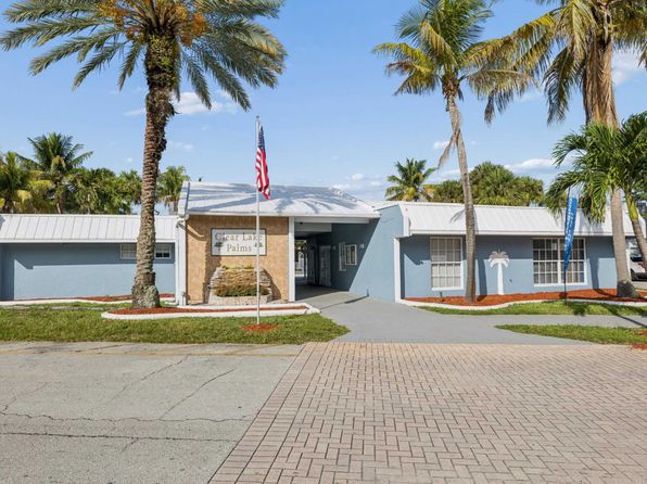 401 Executive Center Dr #419-210