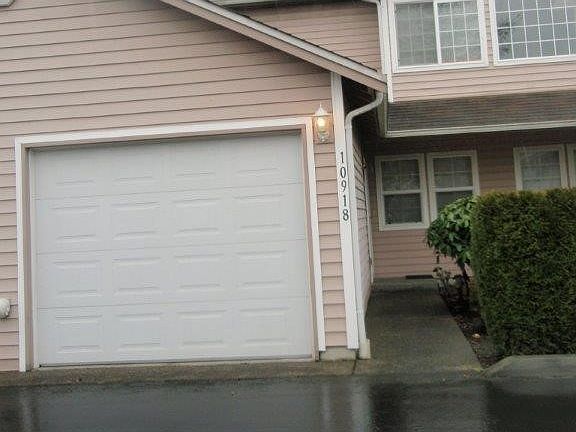2nd image of 10918 63rd St E