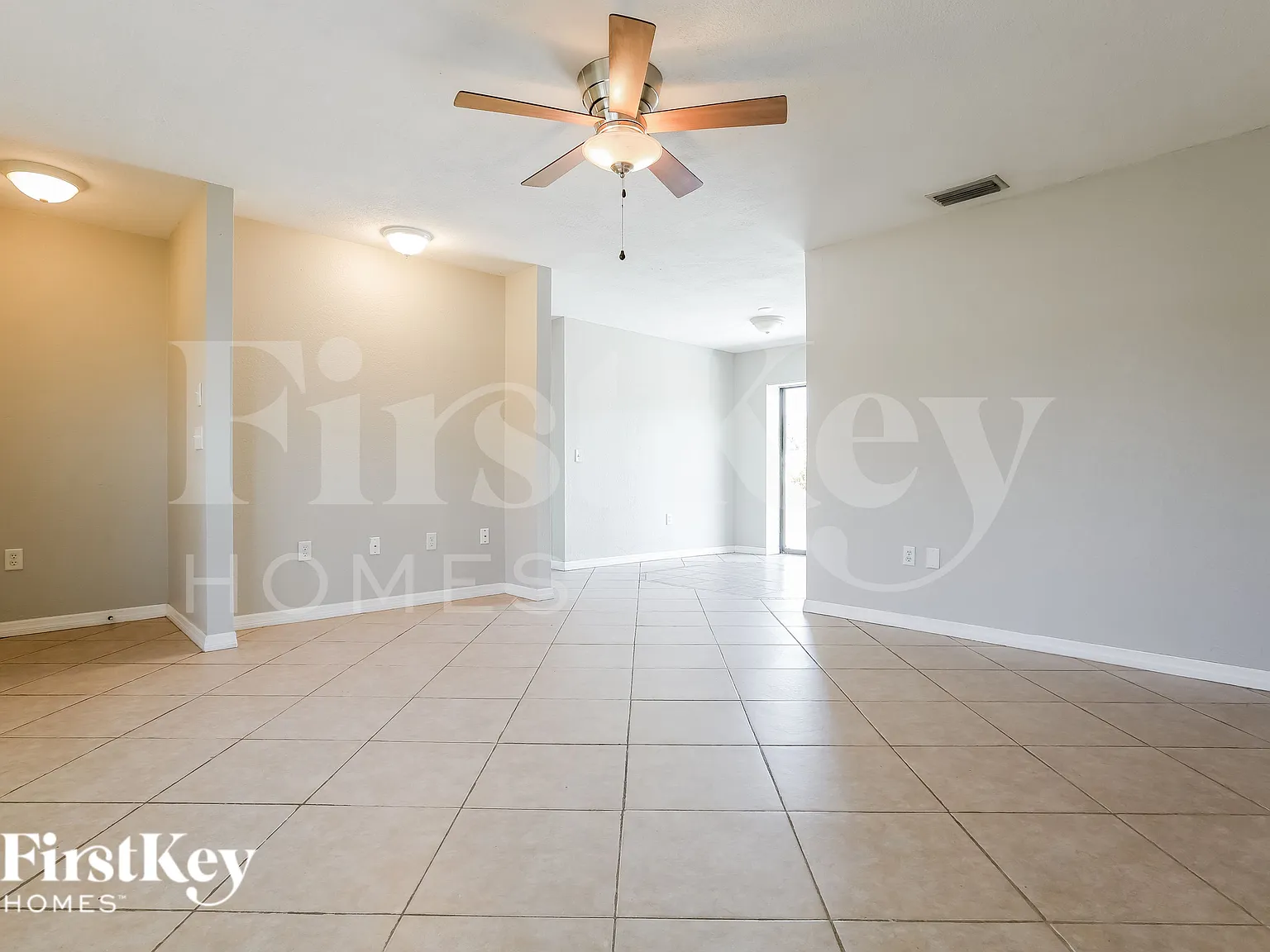 3 bed, 2.0 bath, 1032 sqft, $1,885 — Photo 2