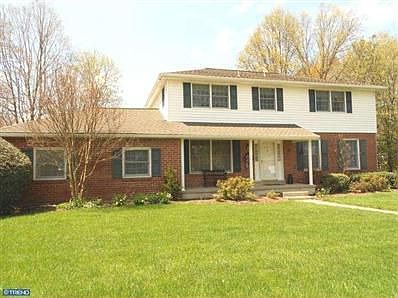 1st image of 2001 Fairwood Ln