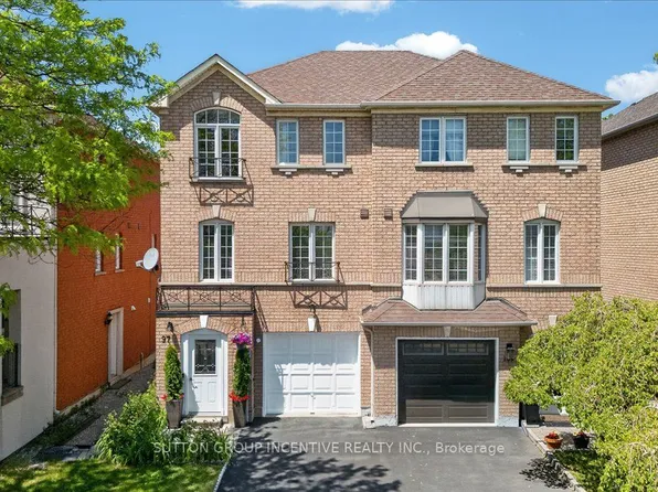 97 Yellowood Cir, Vaughan, ON L4J 8M3
