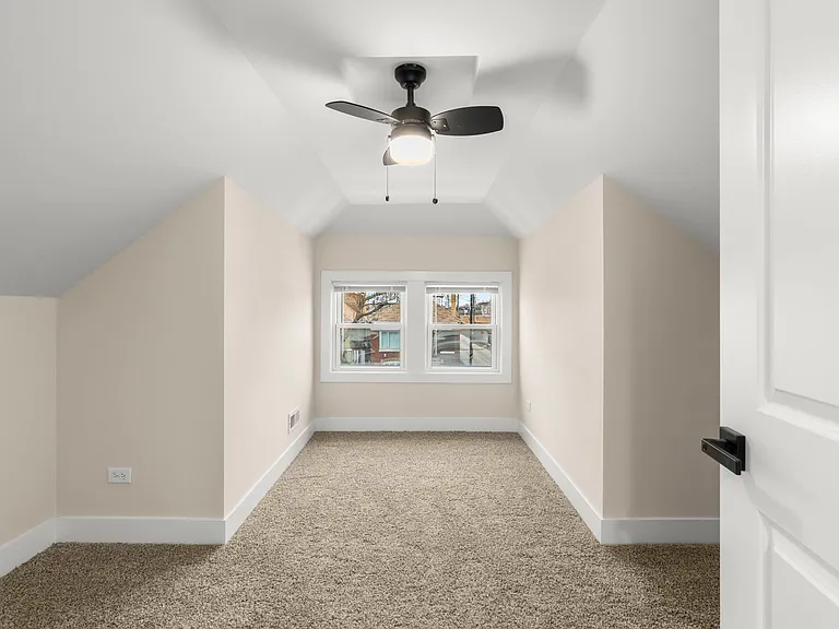 5542 W 64th St — Photo 30