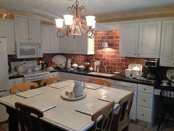 2nd image of 657 Potomac Pl