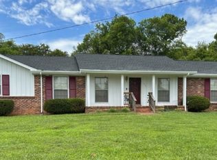 3733 Edgewater Dr, Nashville, TN 37217