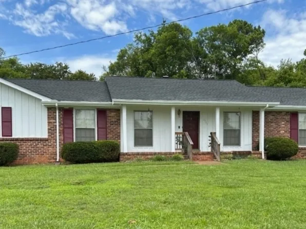 3733 Edgewater Dr, Nashville, TN 37217