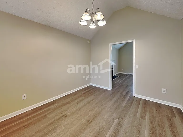 808 Grindstone Pl SW — Photo 5