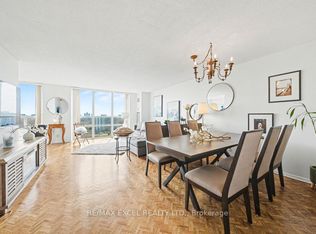 215 Wynford Dr #1604, Toronto, ON M3C 3P5
