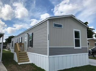 13490 SW 6th St, Davie, FL 33325