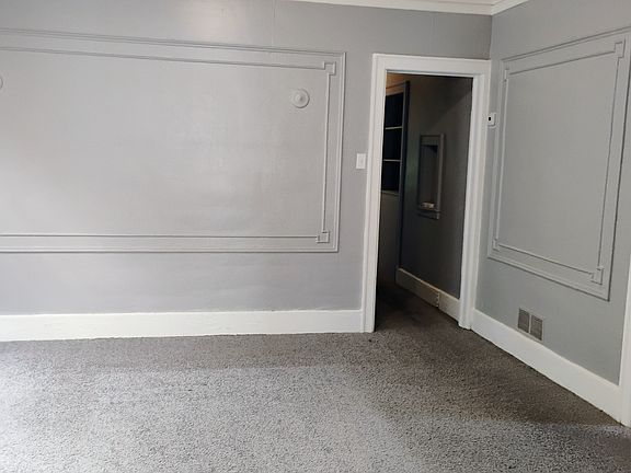 4th image of 16192A Baylis St #2