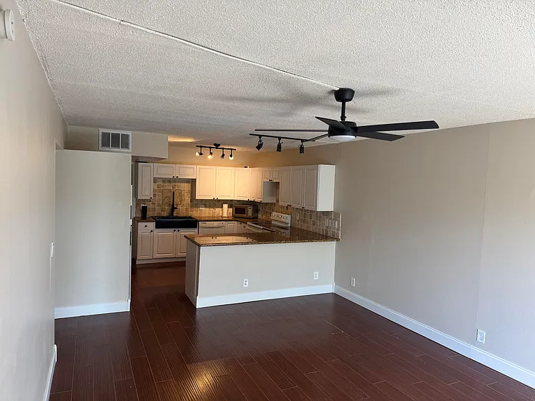 725 Hummingbird Way #210 — Photo 25