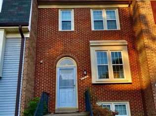 2785 Grovemore Ln, Vienna, VA 22180