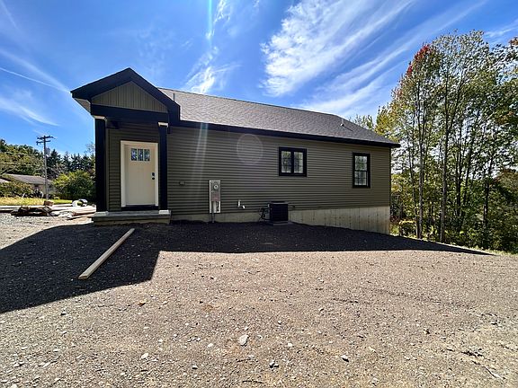 3rd image of 19 Willow Ln