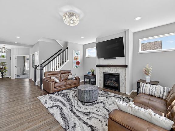 5th image of 606 Tawny Elm Pkwy