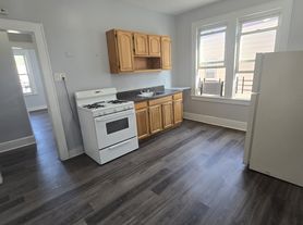 21 Underwood St