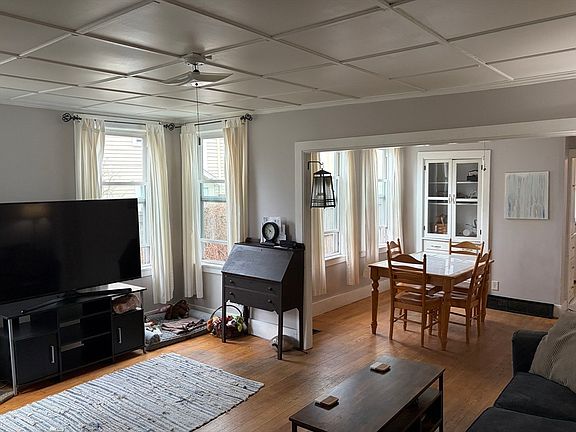 5th image of 61 Old South St
