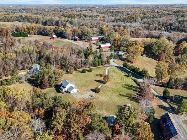 1035 Dan Bowen Rd, Prince Frederick, MD 20678