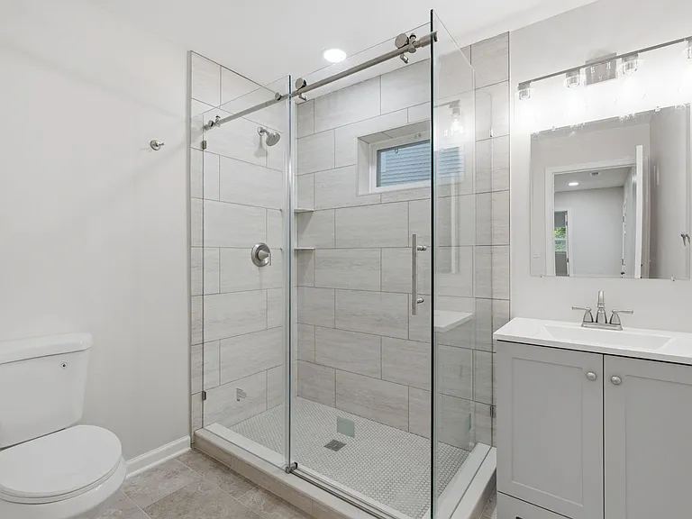 18 Grandin Cir — Photo 31