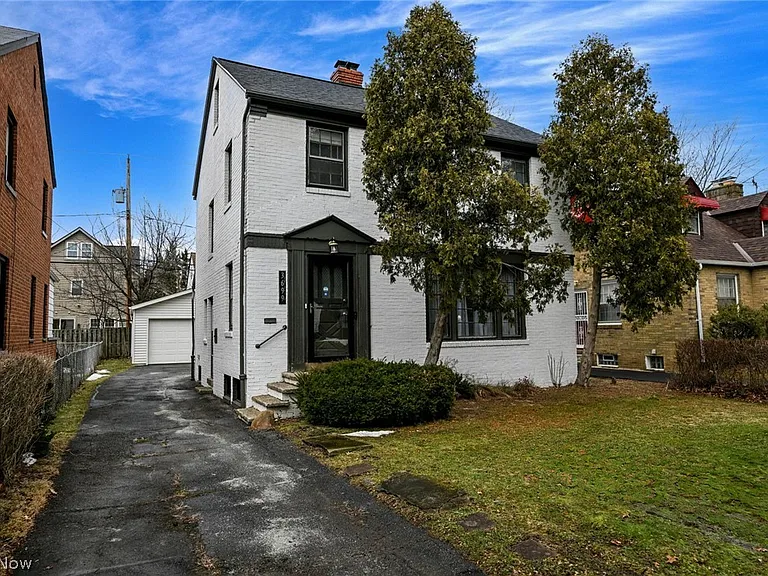 3699 Bainbridge Rd — Photo 37