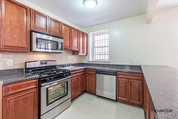 Rented by Chantior Real Estate LLC | media 5