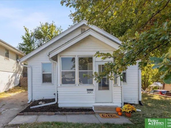 5841 Ruggles St, Omaha, NE 68104