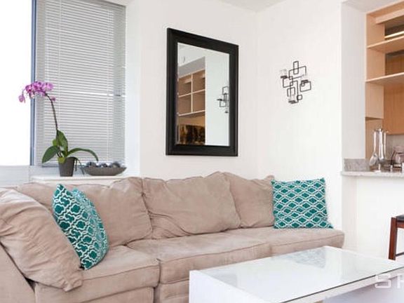 3rd image of 510 W 52nd St APT 14N
