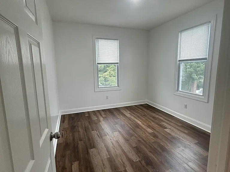 799 Kearny Ave — Photo 13