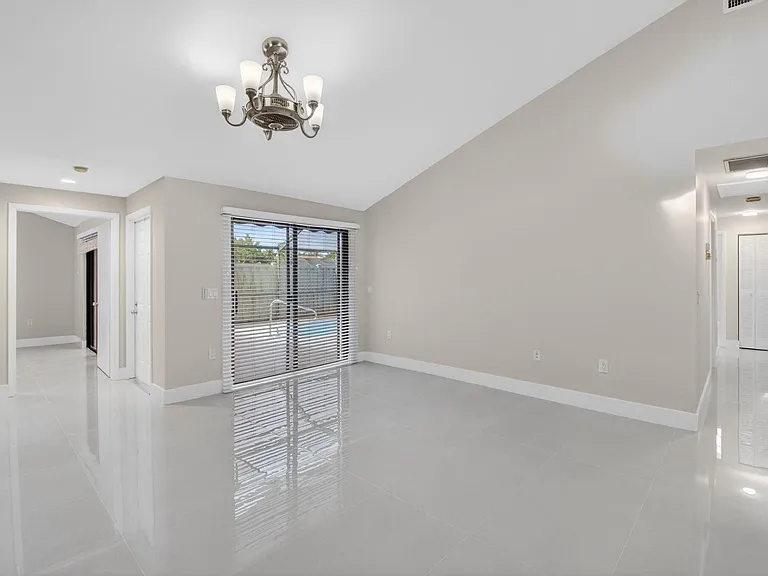 9939 Boca Gardens Trl — Photo 10