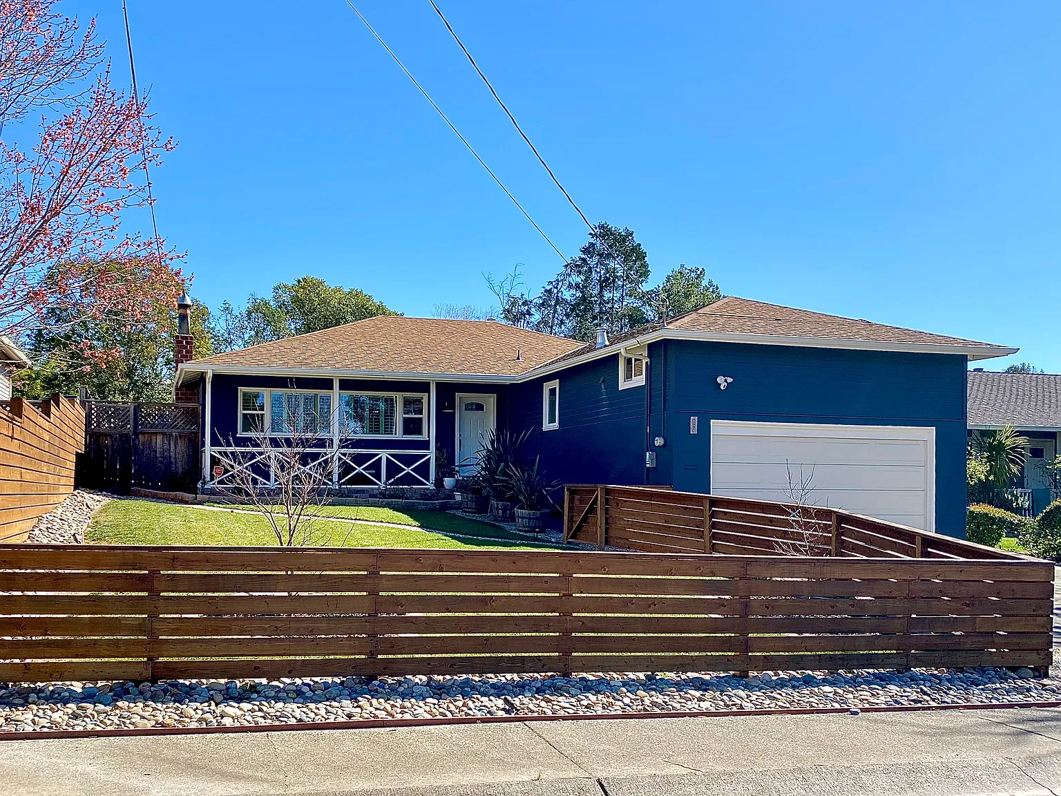 4 bed, 1825 sqft, $5,800 — Photo 2