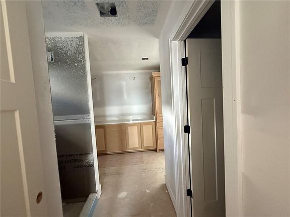 2nd image of 2340 Foxtail Dr